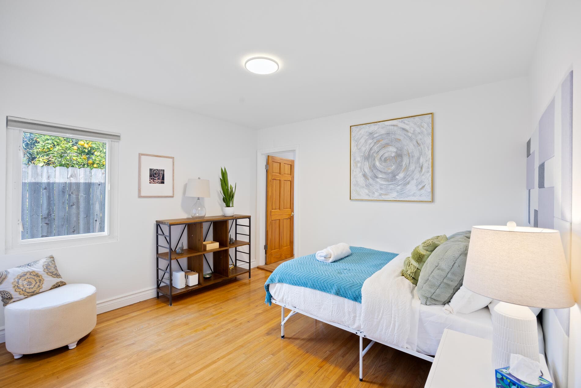 Bedrooms 2